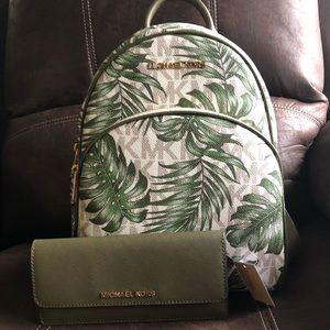 Michael kors abbey backpack